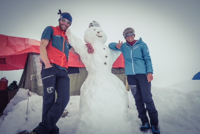 Schneemänner und Schneefrau