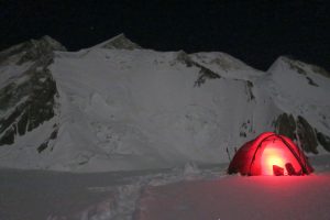 GII und Lager1 bei Nacht