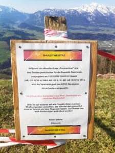 Kleinerberg zur Coronazeit, Hinweisschild